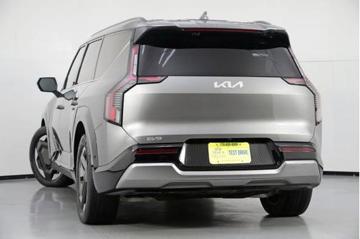 2024 Kia EV9 Land