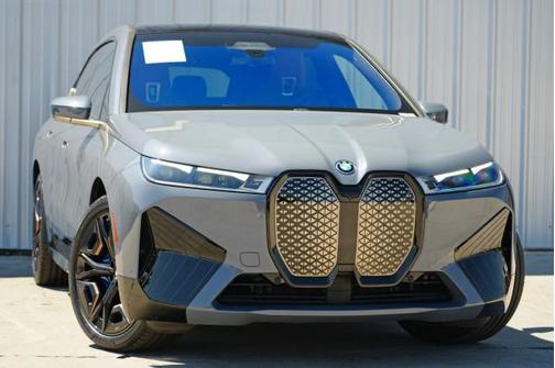 2023 BMW iX M60
