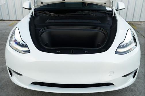 2022 Tesla Model Y Long Range Dual Motor All-Wheel Drive