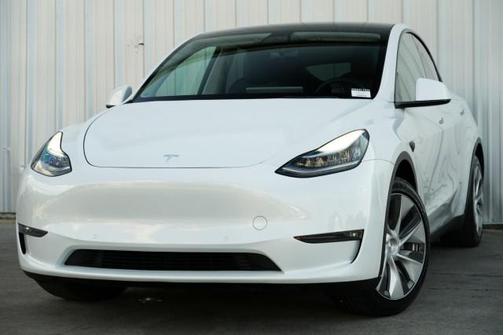 2022 Tesla Model Y Long Range Dual Motor All-Wheel Drive