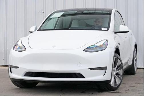 2023 Tesla Model Y Long Range Dual Motor All-Wheel Drive