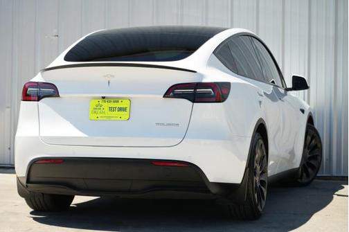 2022 Tesla Model Y Performance Dual Motor All-Wheel Drive