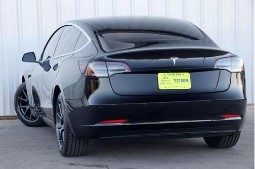 2019 Tesla Model 3 Standard Range Plus