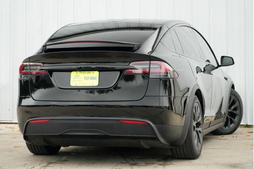 2022 Tesla Model X Dual Motor All-Wheel Drive