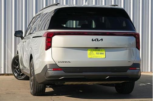 2025 Kia Carnival Hybrid SX