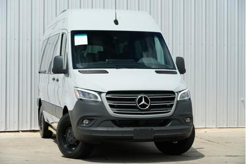 2021 Mercedes-Benz Sprinter 2500 Standard Roof