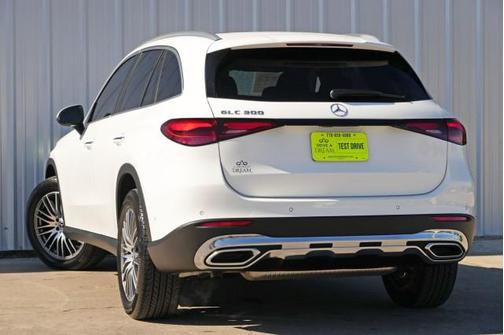 2025 Mercedes-Benz GLC 300 Base