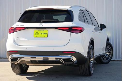 2025 Mercedes-Benz GLC 300 Base