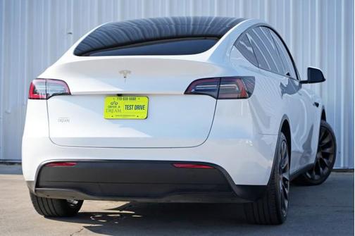 2024 Tesla Model Y Long Range Dual Motor All-Wheel Drive