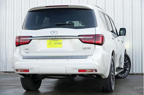 2024 INFINITI QX80 SENSORY AWD