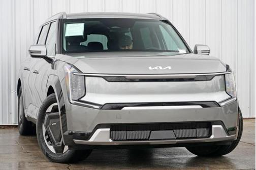 2024 Kia EV9 Land
