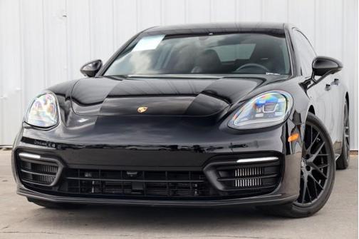 2022 Porsche Panamera 4S