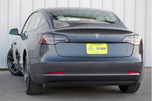 2022 Tesla Model 3 Standard Range