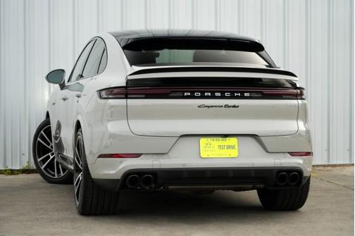 2024 Porsche Cayenne E-Hybrid S