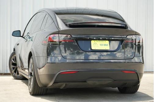 2024 Tesla Model X Long Range