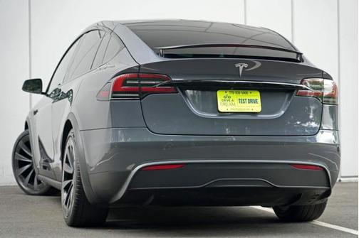 Midnight Silver Metallic 2023 Tesla Model X Standard Range