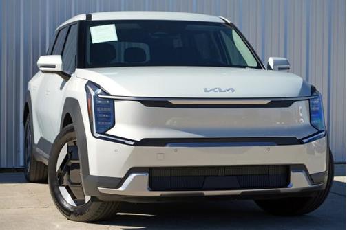 2024 Kia EV9 Light Long Range