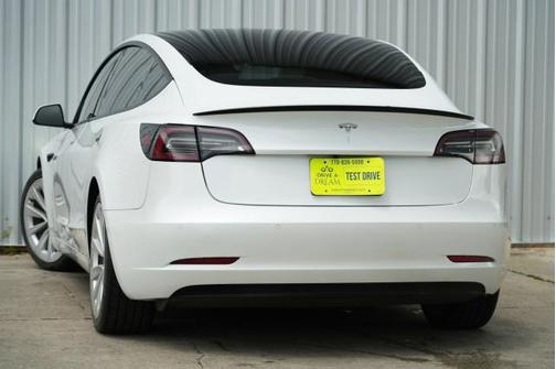 2021 Tesla Model 3 Standard Range Plus
