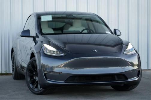 2022 Tesla Model Y Long Range Dual Motor All-Wheel Drive