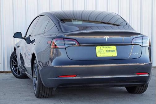 2022 Tesla Model 3 Long Range