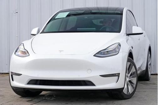 2022 Tesla Model Y Long Range Dual Motor All-Wheel Drive