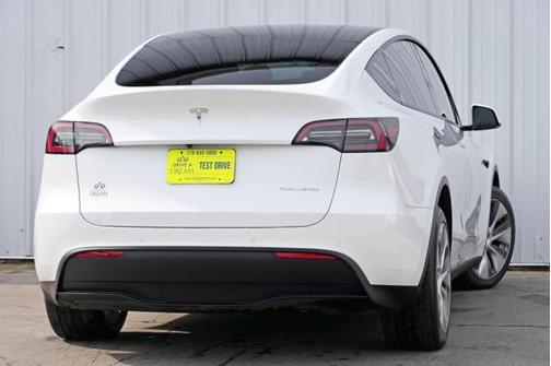 2022 Tesla Model Y Long Range Dual Motor All-Wheel Drive