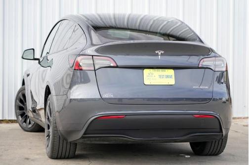 2021 Tesla Model Y Long Range Dual Motor All-Wheel Drive