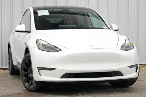 2022 Tesla Model Y Long Range Dual Motor All-Wheel Drive