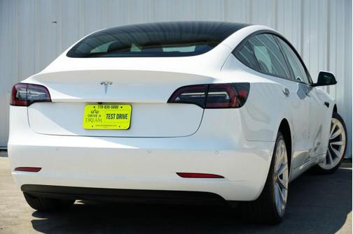 2022 Tesla Model 3 Standard Range