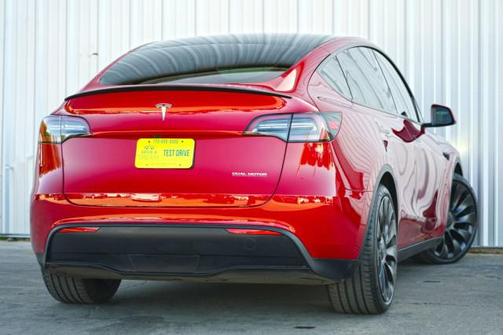 2023 Tesla Model Y Performance Dual Motor All-Wheel Drive