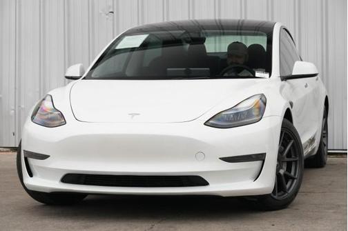 2023 Tesla Model 3 Standard Range