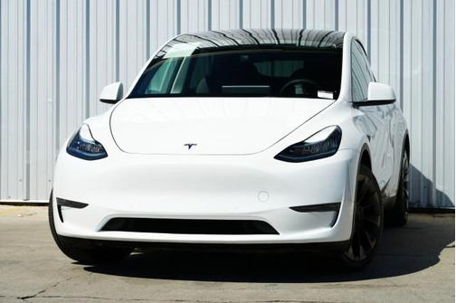 2022 Tesla Model Y Long Range Dual Motor All-Wheel Drive