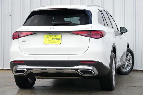 2025 Mercedes-Benz GLC 300 4MATIC