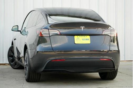 2024 Tesla Model Y Long Range Dual Motor All-Wheel Drive