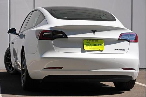 Pearl White Multi-Coat 2021 Tesla Model 3 Long Range