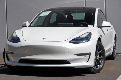 Pearl White Multi-Coat 2021 Tesla Model 3 Long Range