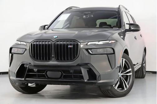 2023 BMW X7 M60i