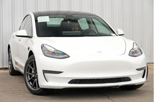 2022 Tesla Model 3 Standard Range