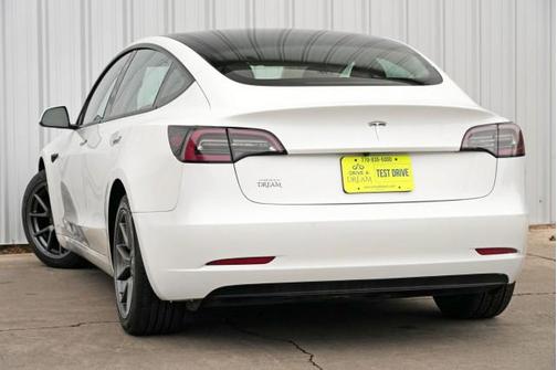 2022 Tesla Model 3 Standard Range