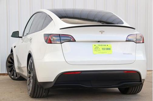 2023 Tesla Model Y Performance Dual Motor All-Wheel Drive