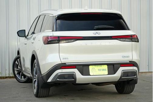 2022 INFINITI QX60 Luxe