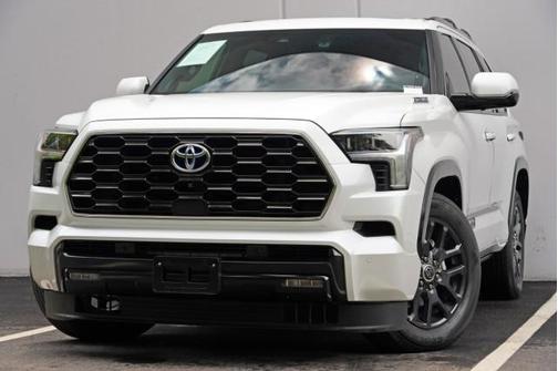 Wind Chill Pearl 2023 Toyota Sequoia Platinum