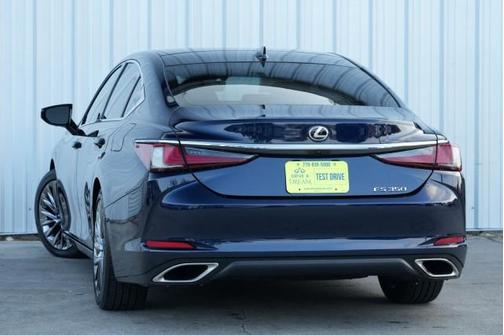 2025 Lexus ES 350 Ultra Luxury