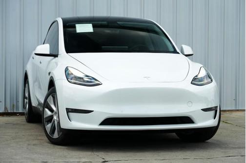 2022 Tesla Model Y Long Range Dual Motor All-Wheel Drive