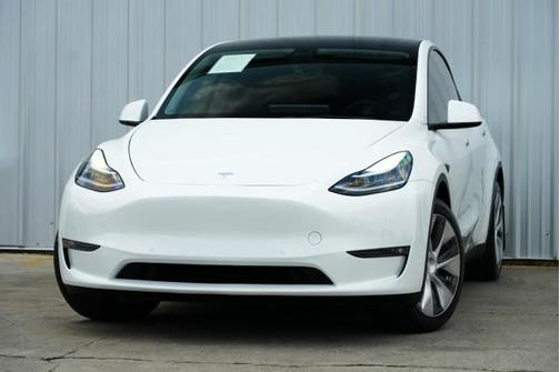 2022 Tesla Model Y Long Range Dual Motor All-Wheel Drive