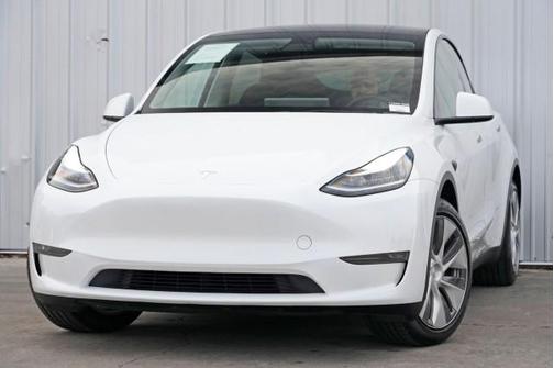 2023 Tesla Model Y Long Range Dual Motor All-Wheel Drive