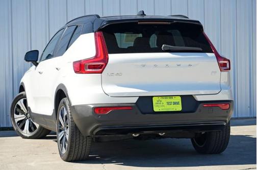 2023 Volvo XC40 Recharge Pure Electric Twin Plus