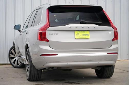 2024 Volvo XC90 Recharge Plug-In Hybrid T8 Plus Bright Theme 7-Seater