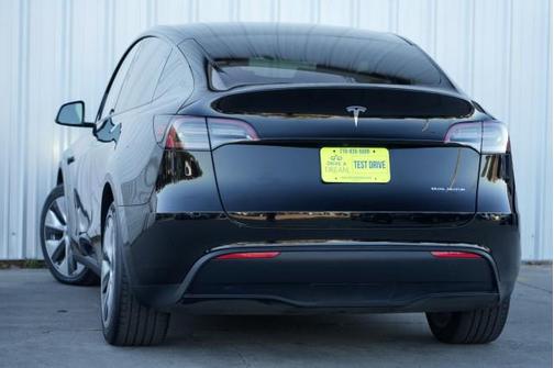 2023 Tesla Model Y Long Range Dual Motor All-Wheel Drive