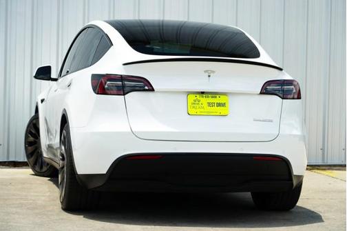 2022 Tesla Model Y Performance Dual Motor All-Wheel Drive